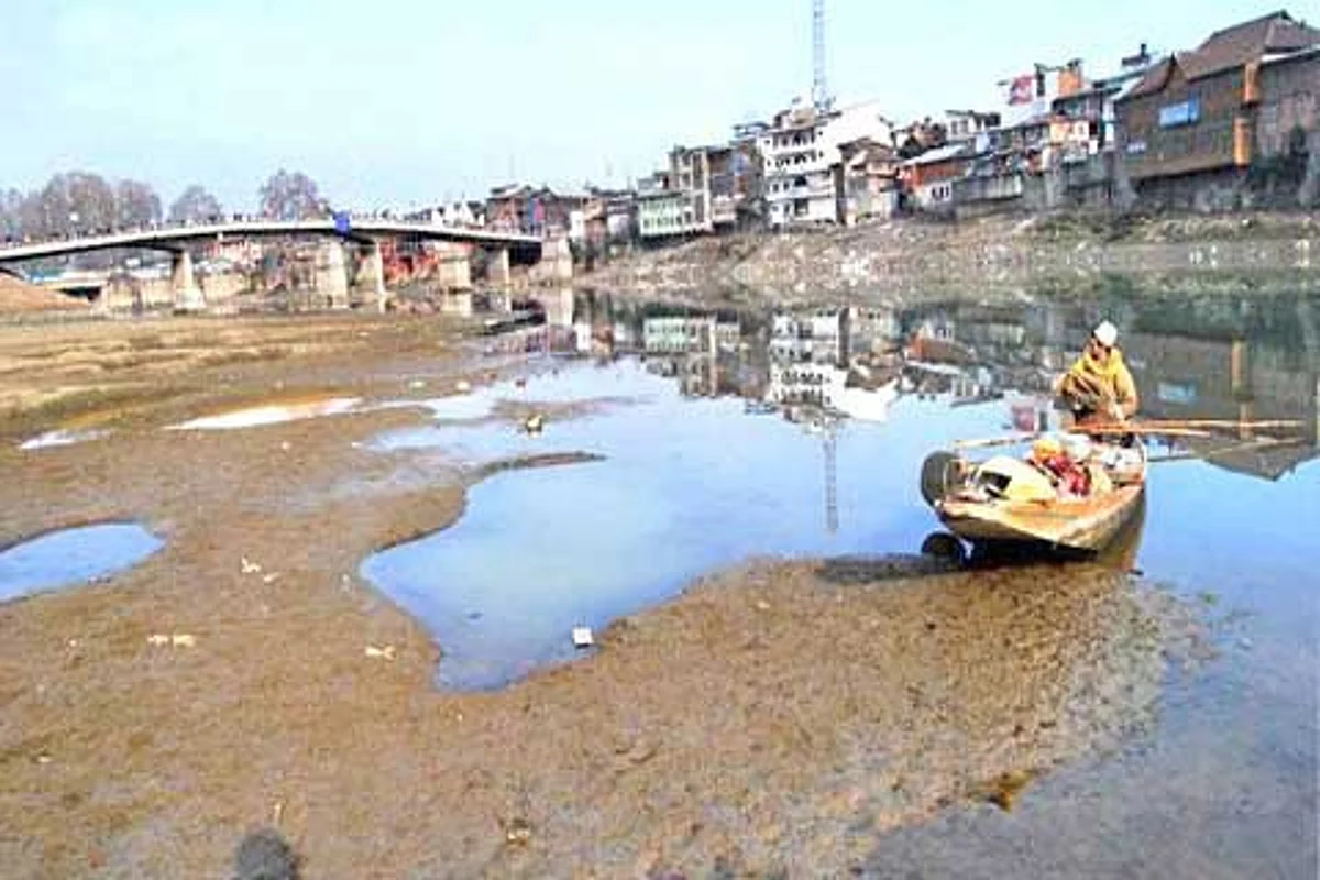 Authorities fail to protect Jhelum’s flood basins