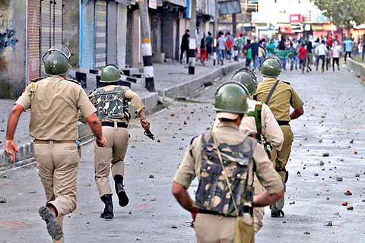 Kashmir shuts against mysterious killings