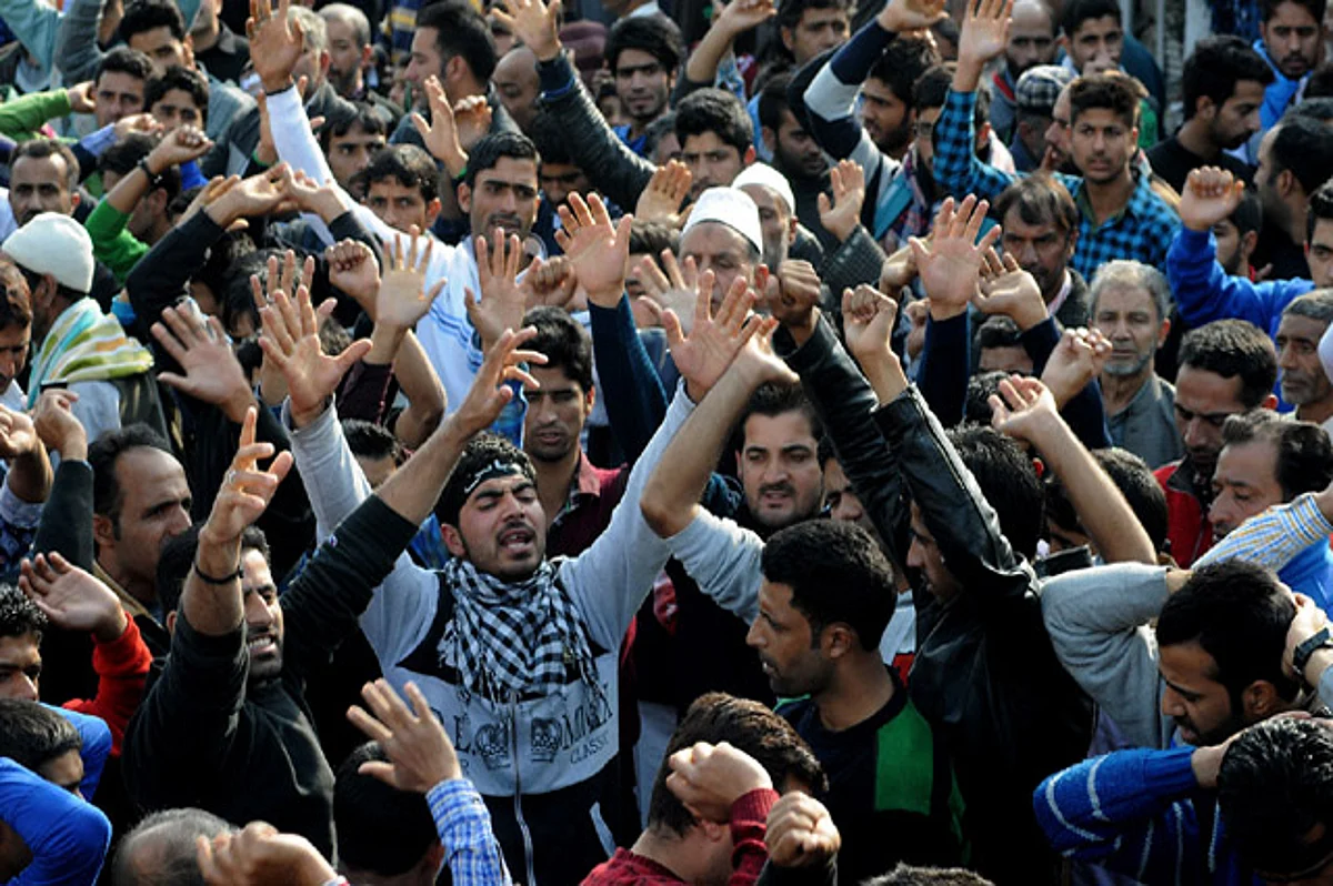 Various political leaders call for ensuring all civic amenities for Muharram
