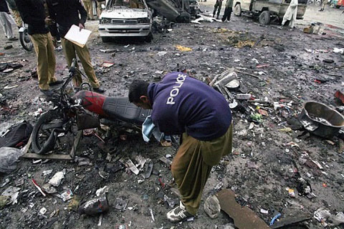 At least five killed in Pakistan suicide attack