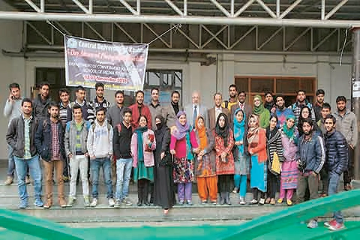 5-day photography workshop concludes at Central University