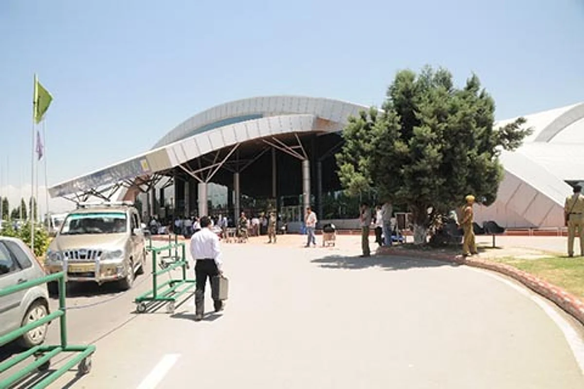 In a first, Srinagar Airport crosses
3.5 million annual passengers