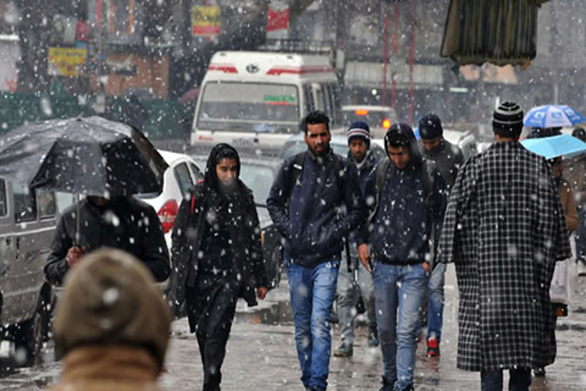 Light snowfall likely in higher reaches today: MeT
