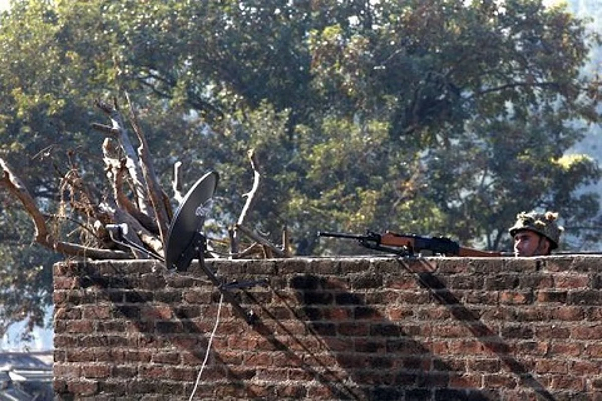 Pathankot attack: NIA intensifies probe, chief visits encounter site