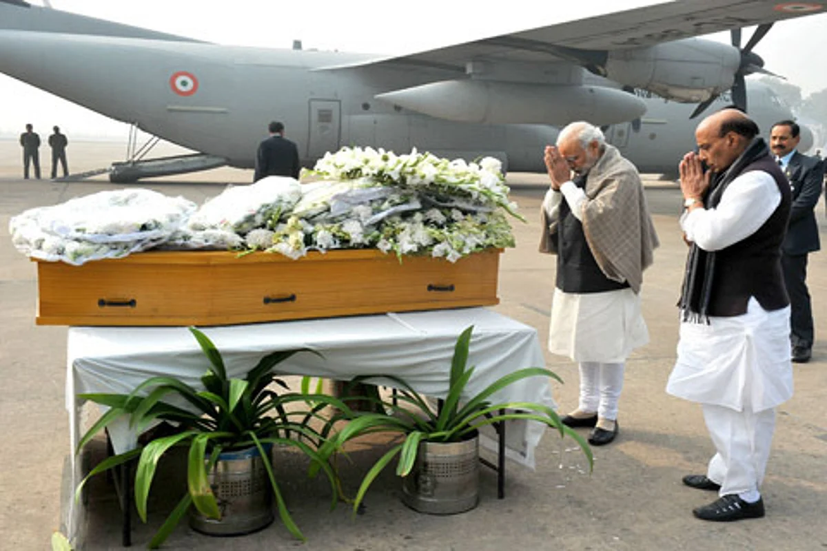 Mufti’s body reaches Fairview Gupkar