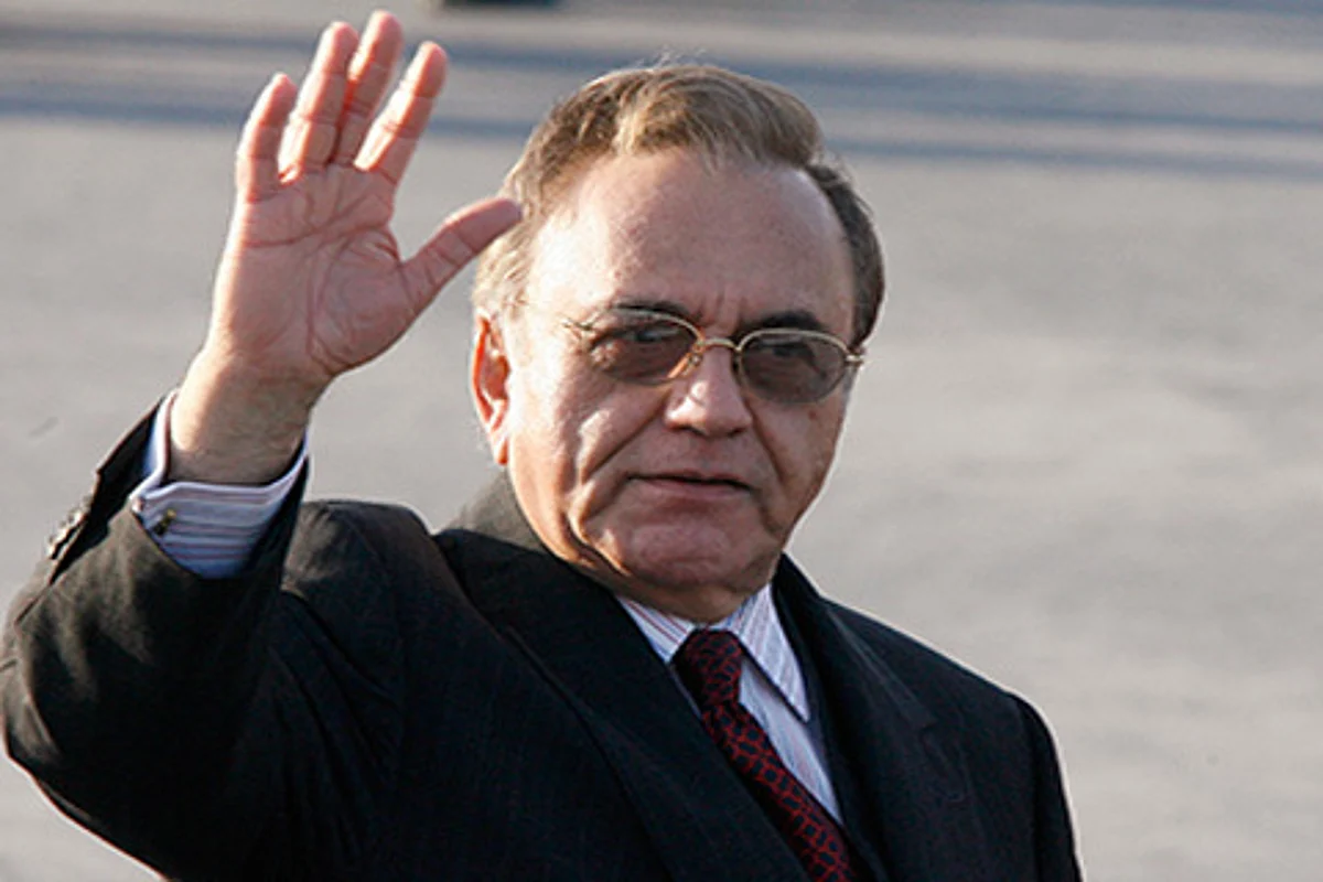 If India moves a yard, Pakistan will move even more: Khurshid Kasuri