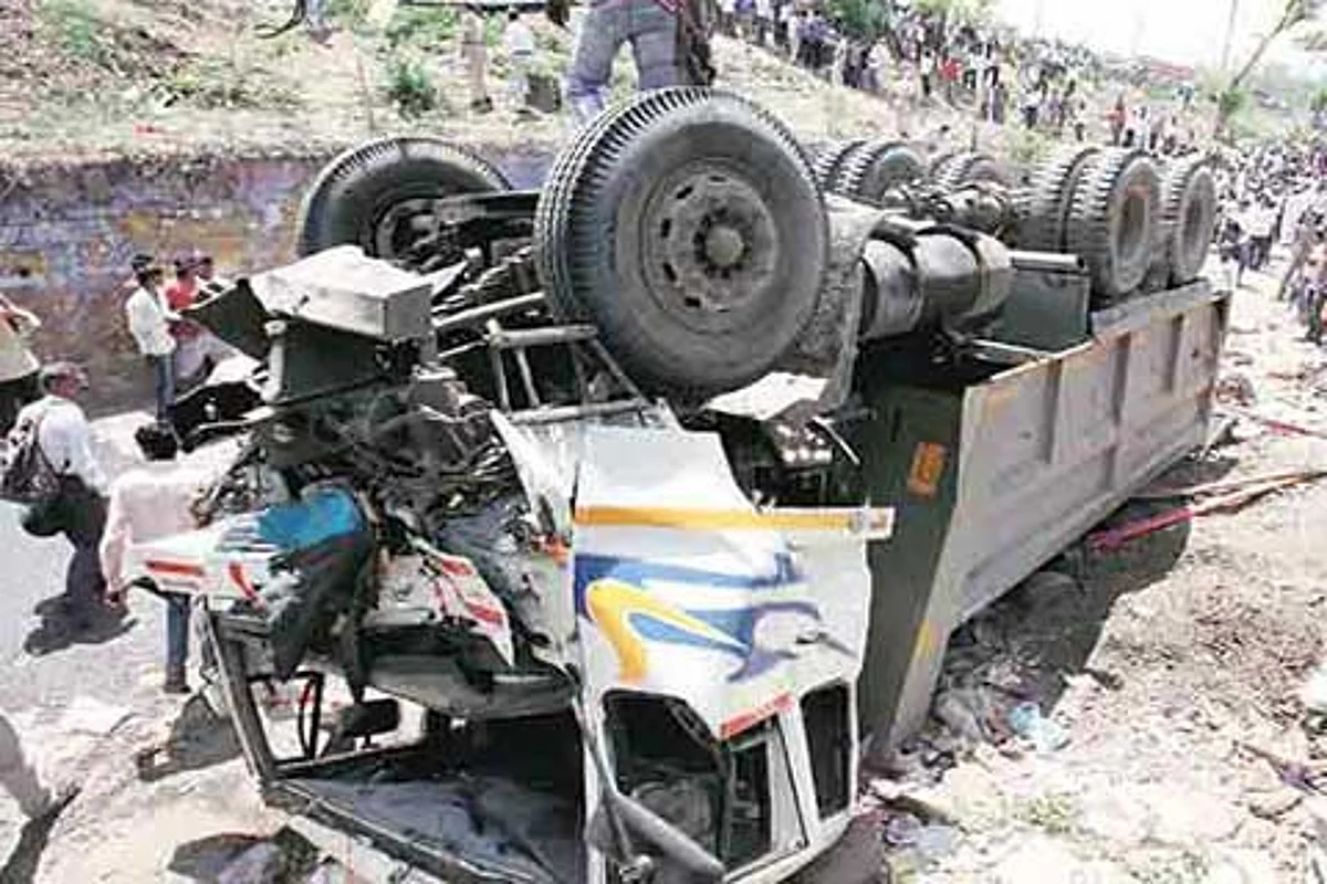 10 hurt in Sopore