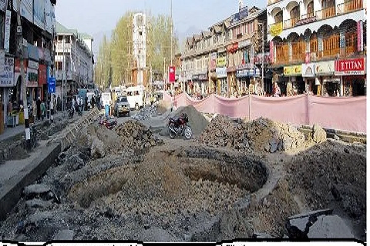 Flood-hit traders given Rs 40 crore to restart business