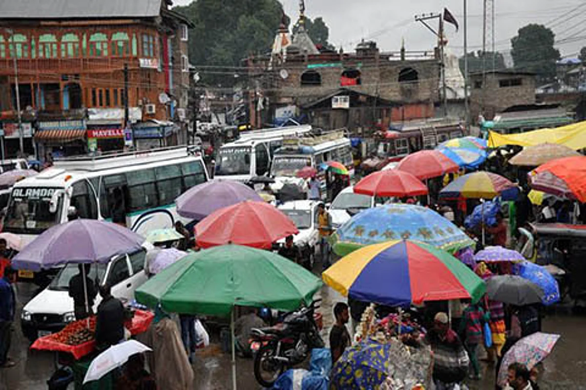 Rains likely to continue till Sunday evening