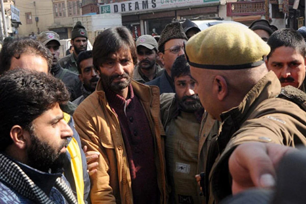 Handing over land to army in Ladakh against interests of humanity: Yasin Malik