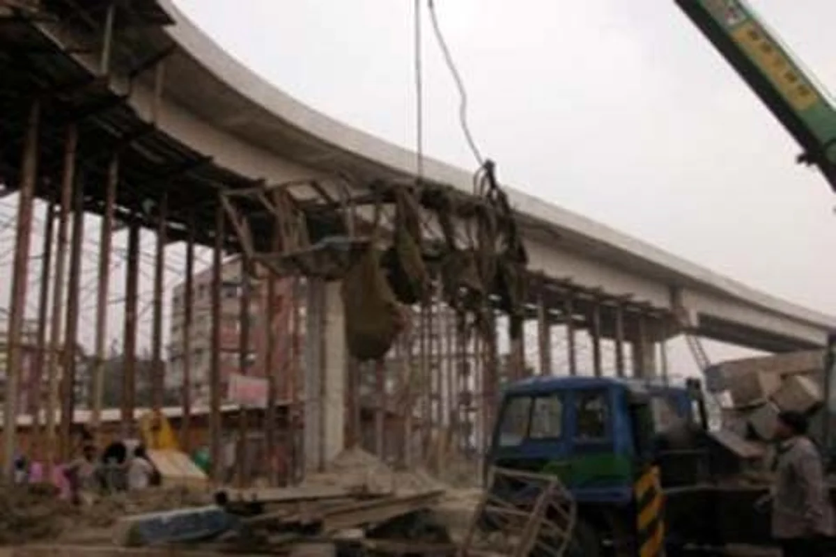 Govt orders safety audit of major bridges, flyovers