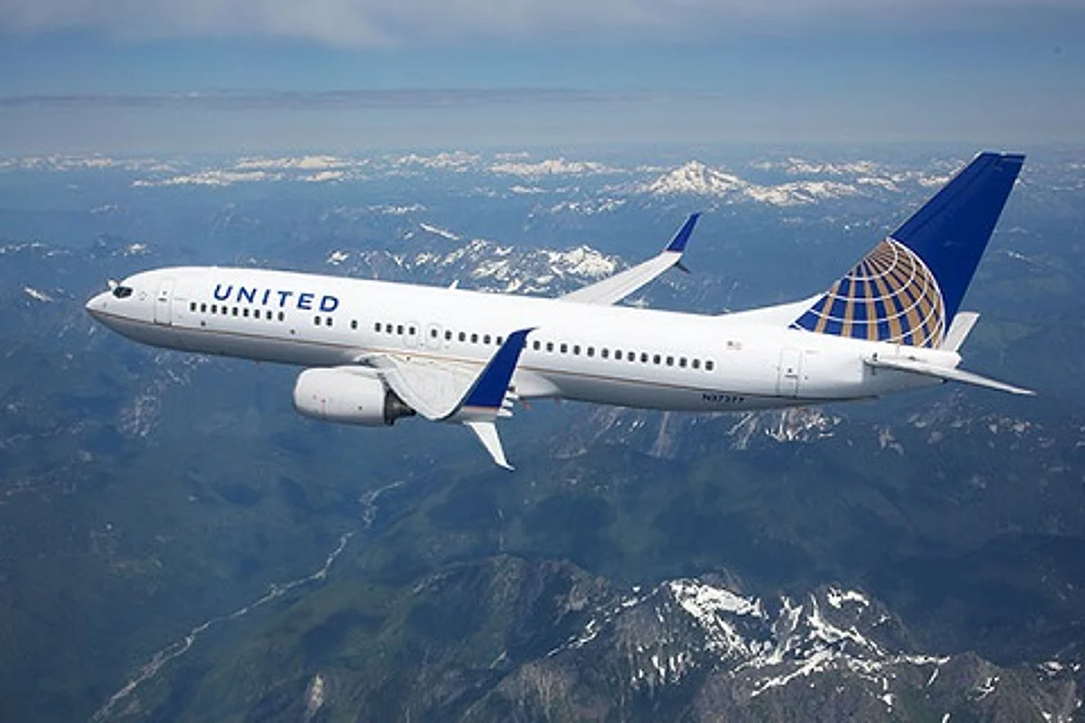 Muslim family seeks apology after being forced off flight