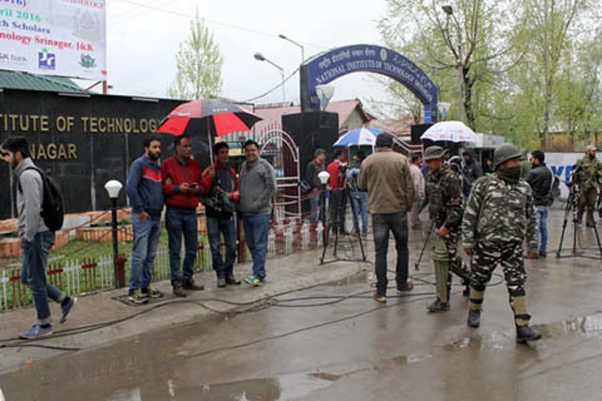 Paramilitary forces at NIT Srinagar will not alienate Kashmiri youth: Govt