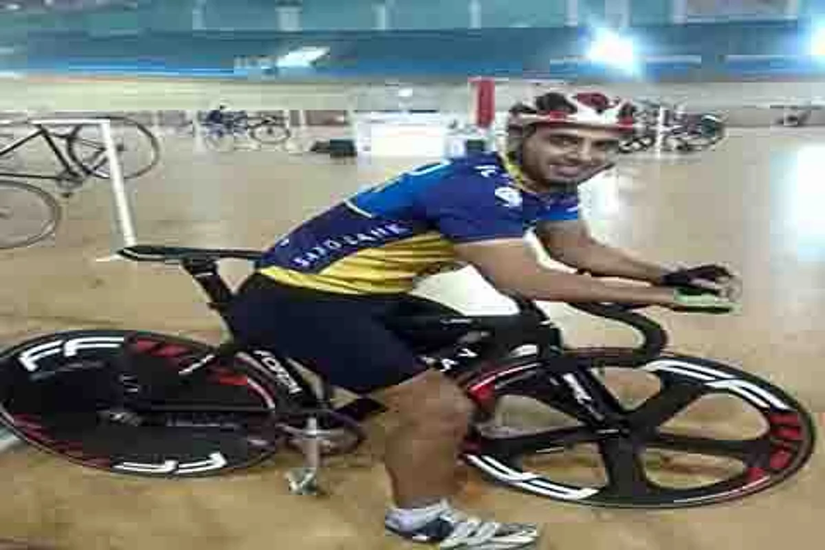 Samiullah retains Islamia College cycling title