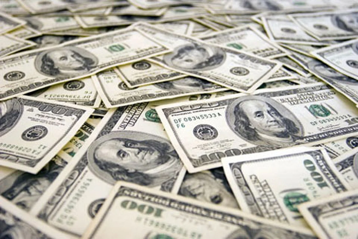 India’s foreign exchange reserves dip down by $77 mn
