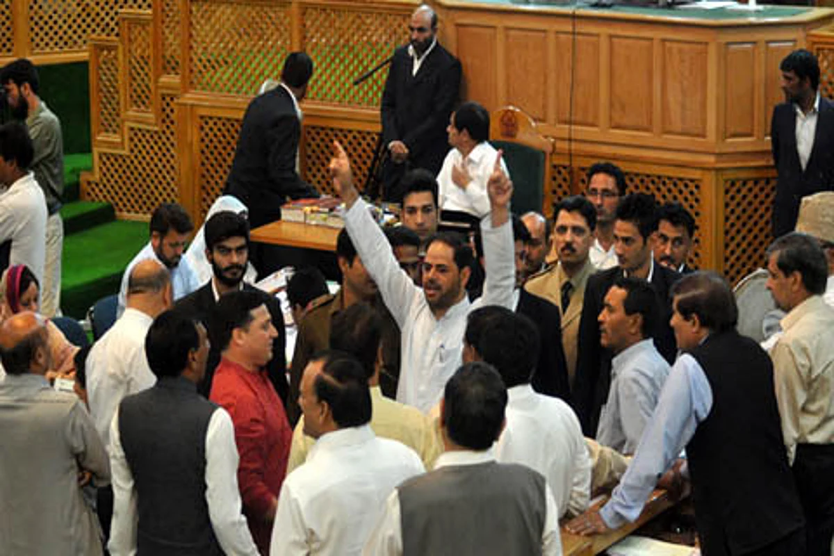 Ruling, oppn MLAs protest over reservation issue in Kashmir assembly