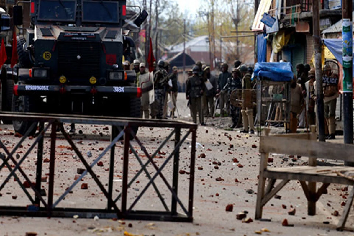 JK Cong condemns release of youths held over stone pelting charges in Kashmir