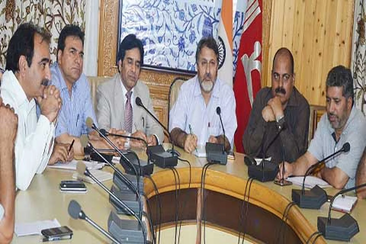 Div Com reviews law & order situation