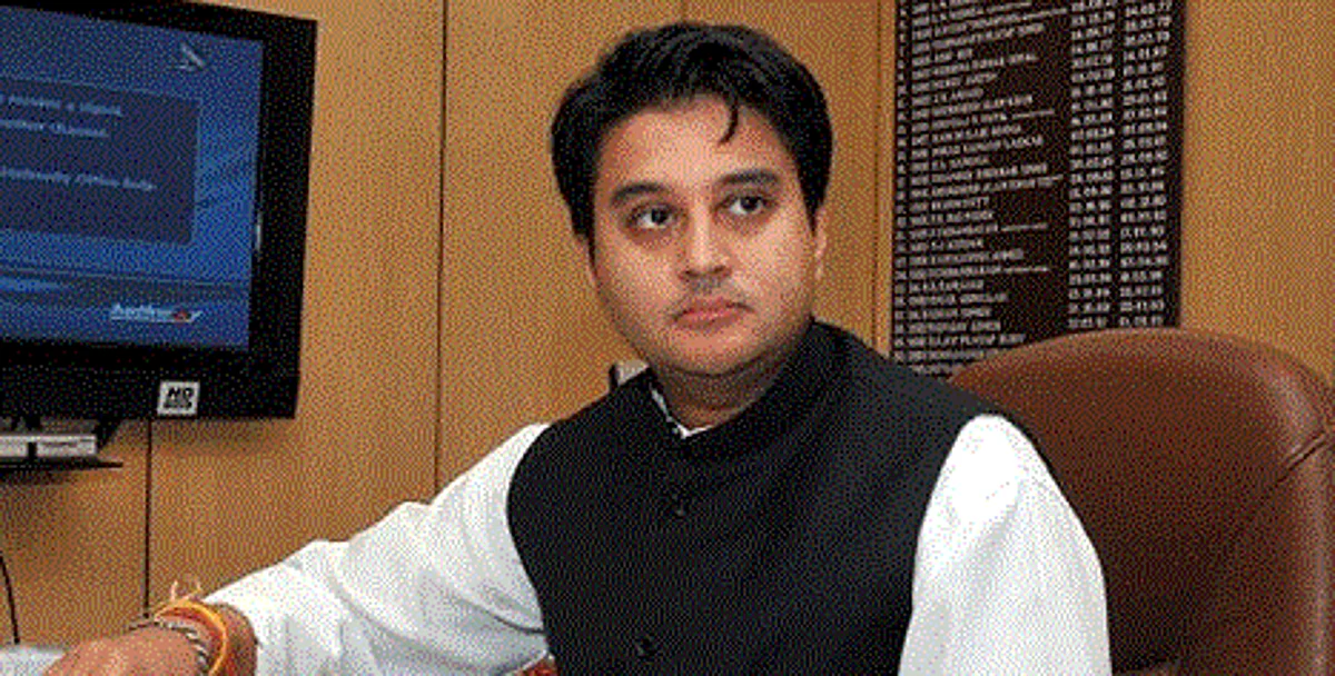 Scindia issues action plan for better crowd management at airports