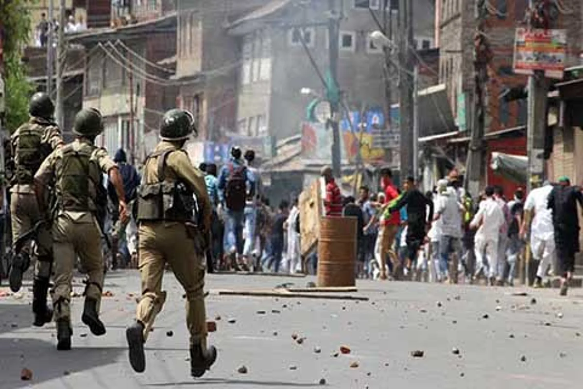 Caught in clashes, Rajouri Kadal man dies