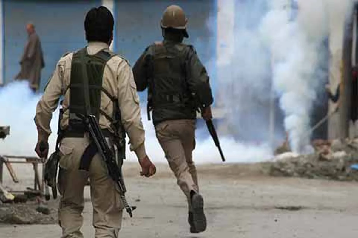 Kashmir on the edge