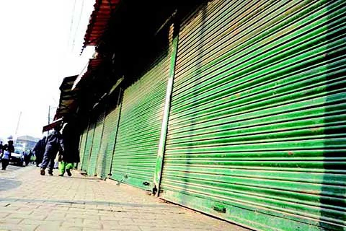 CIVILIAN KILLINGS: Banihal to follow Hurriyat calendar