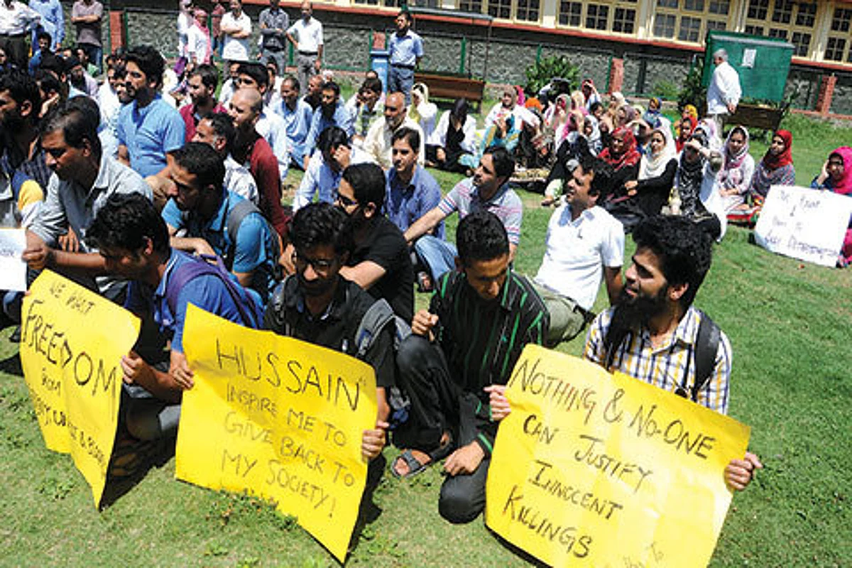 Doctors protest ‘unabated use of force’