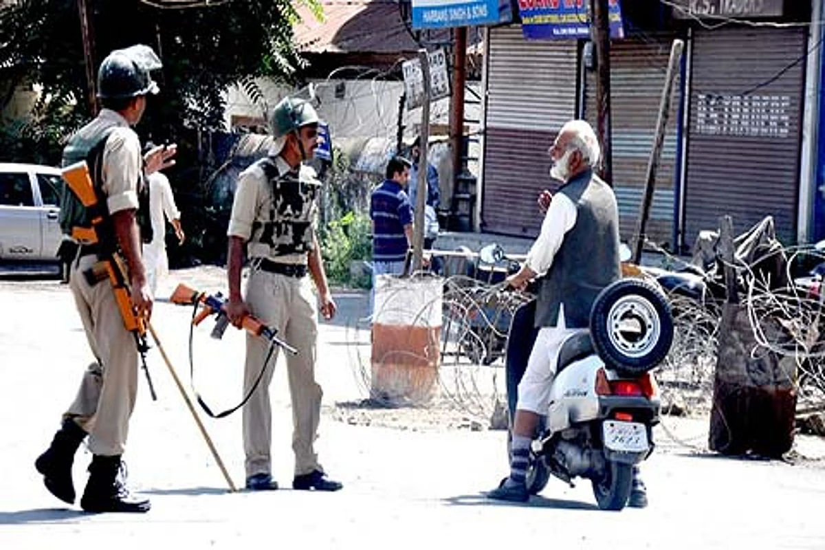 Forces show no respect to Fourth Estate