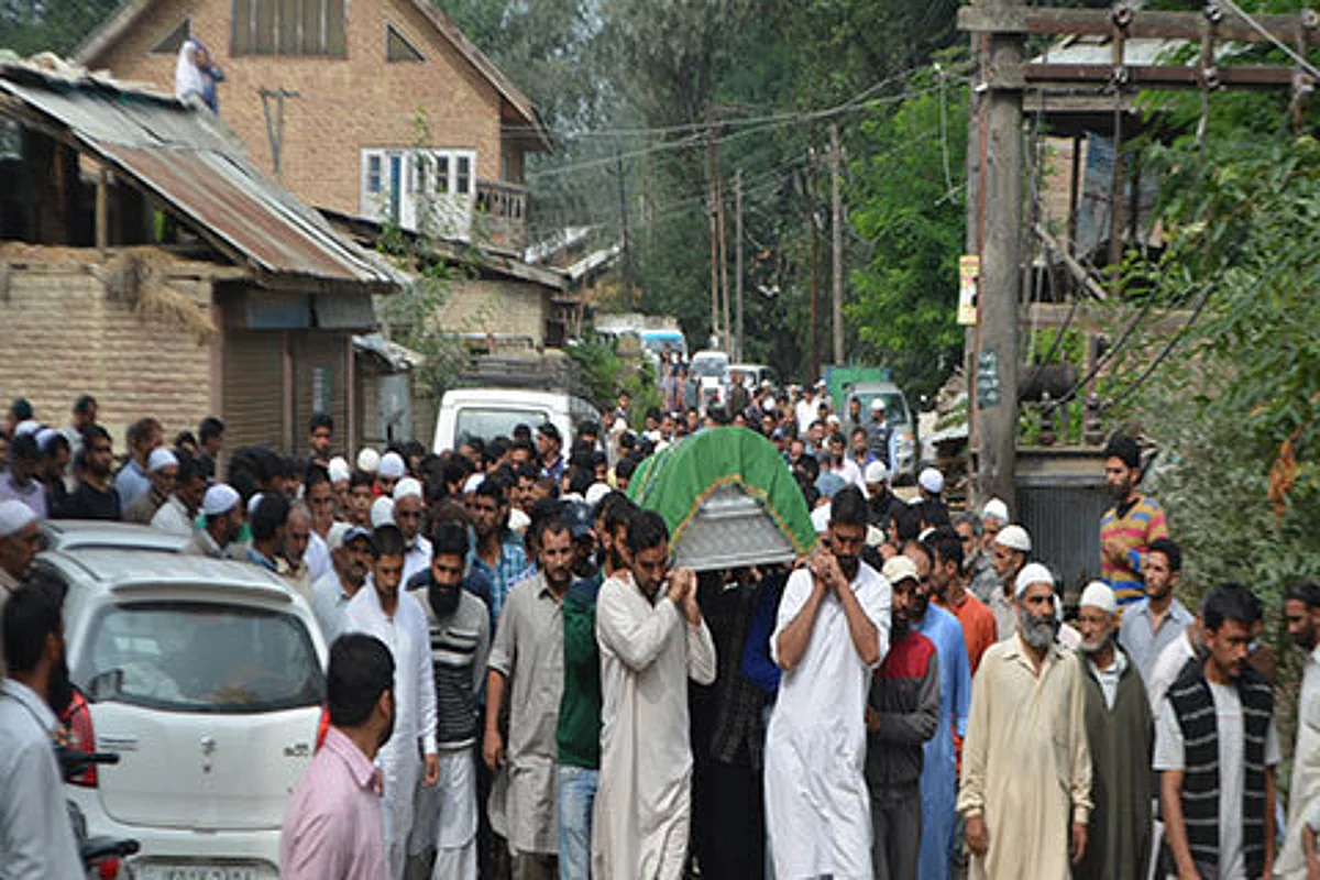Policeman shot dead in Pulwama