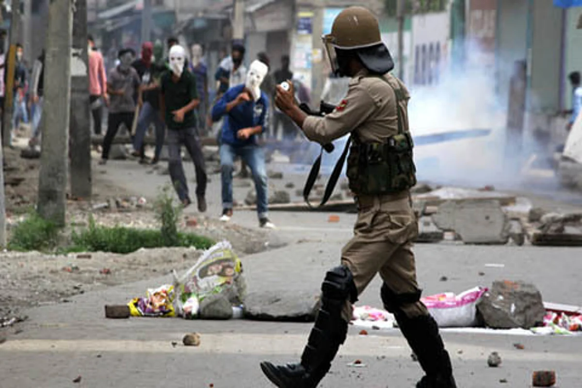 Chili PAVA shells already in use in Kashmir as an alternative, says CRPF