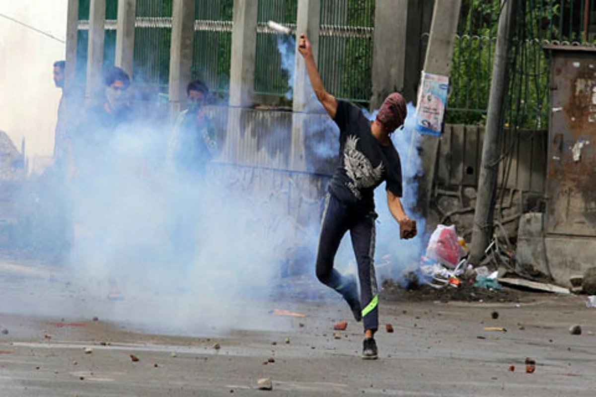 12 stone-pelting incidents reported on Saturday: Police
