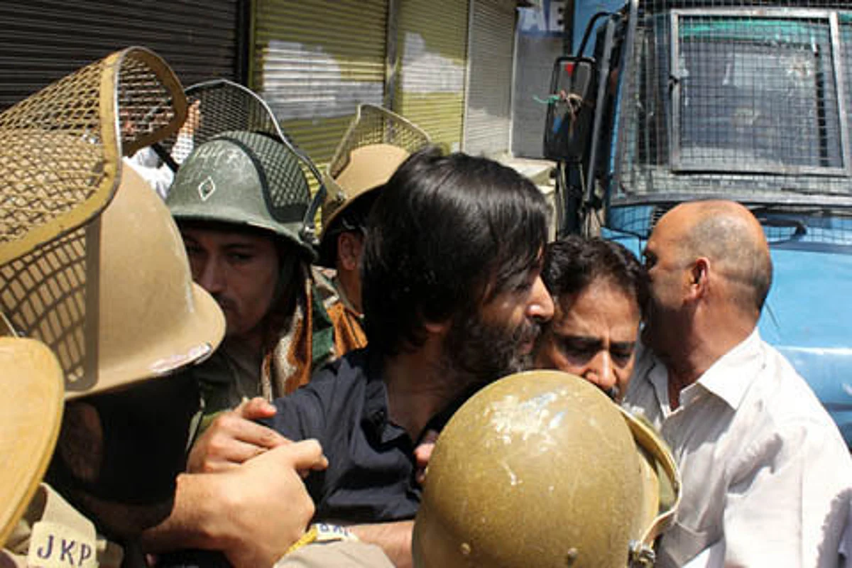 JKLF Chief Yasin Malik refuses to hold talks with visiting delegates