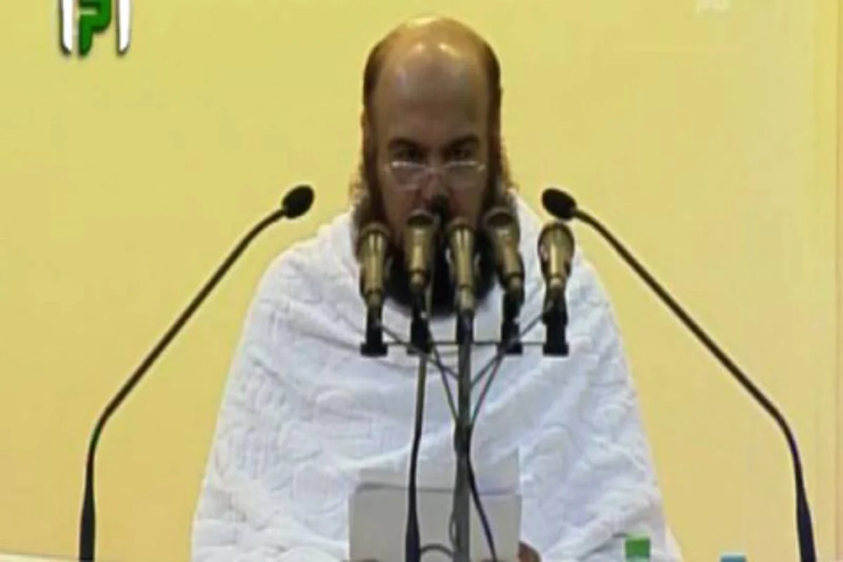 Muslim Ummah passing through a difficult time, says Imam-e-Kaaba
