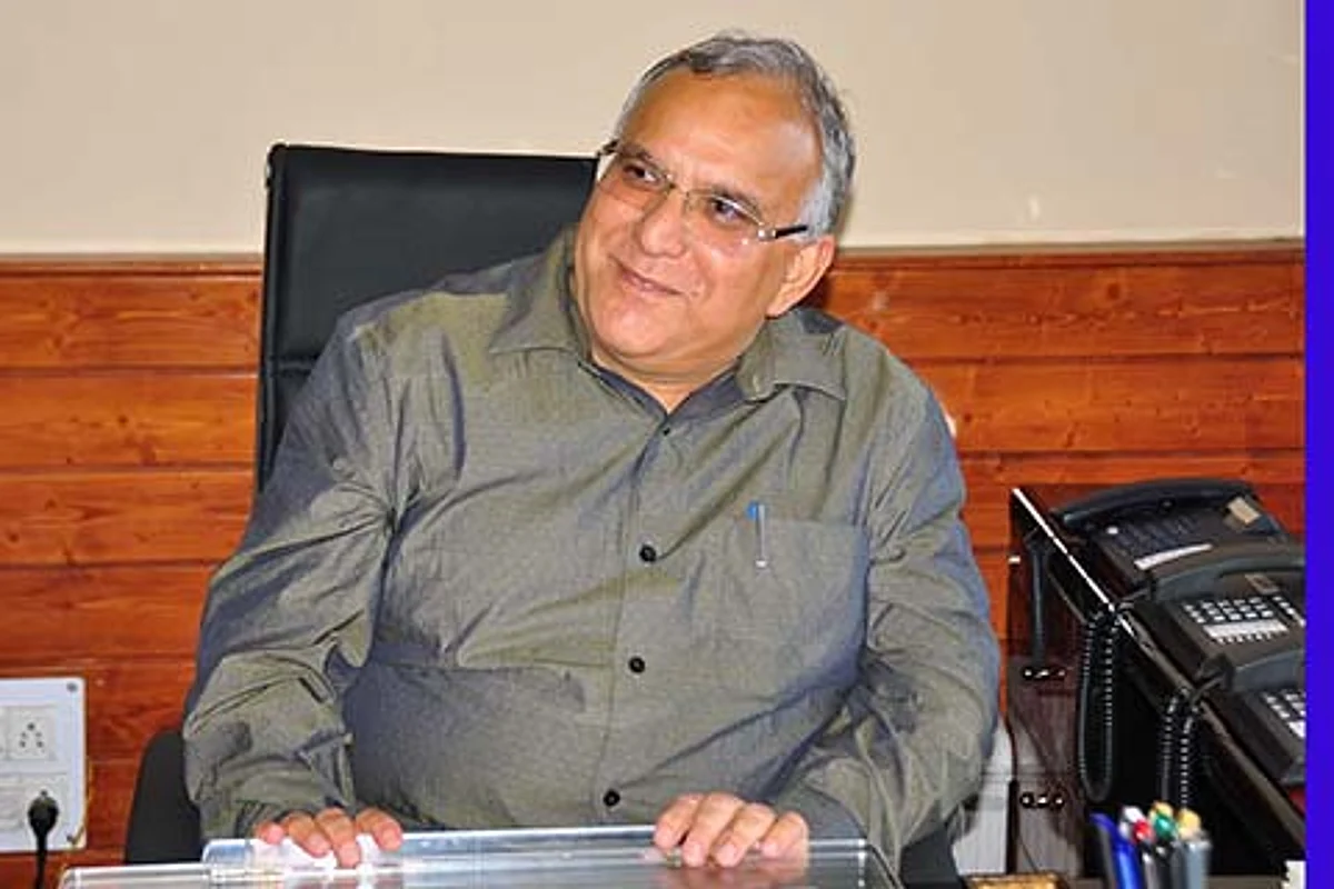 CS reviews arrangements for Eid-Ul-Azha at Kishtwar