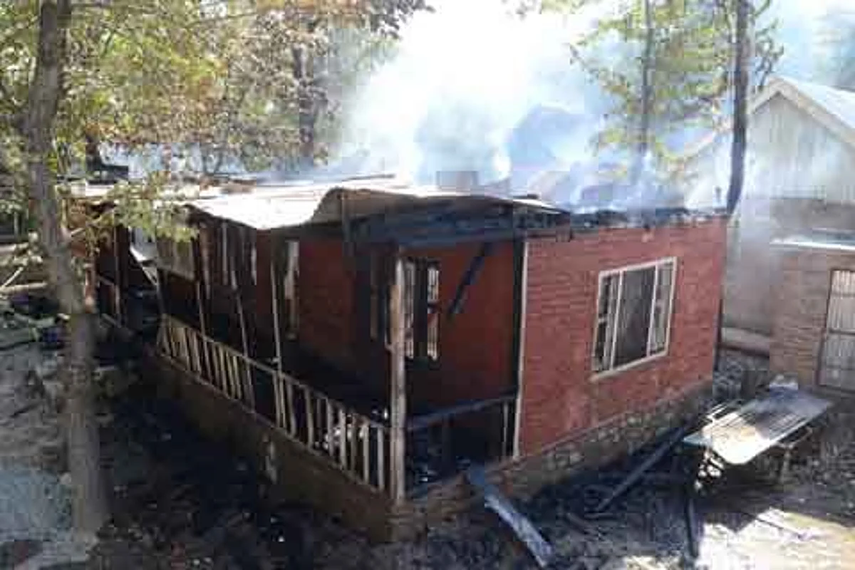 Clashes erupt in Vihil after people defy curfew; school gutted