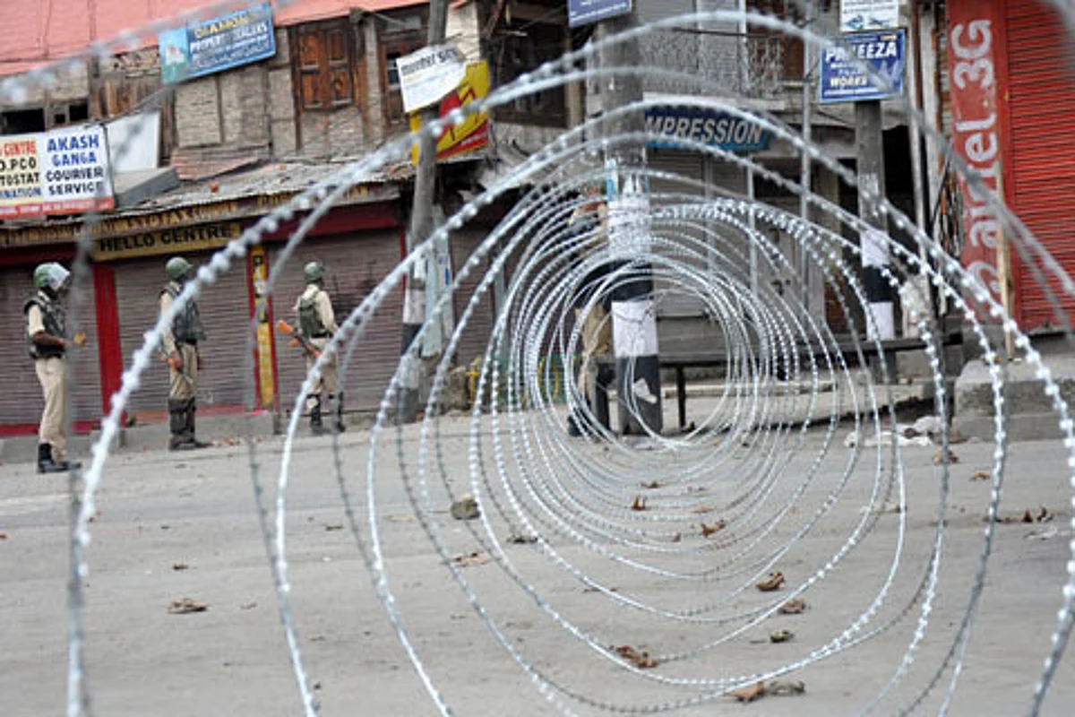 Day 79: Shutdown, restrictions continue in Kashmir