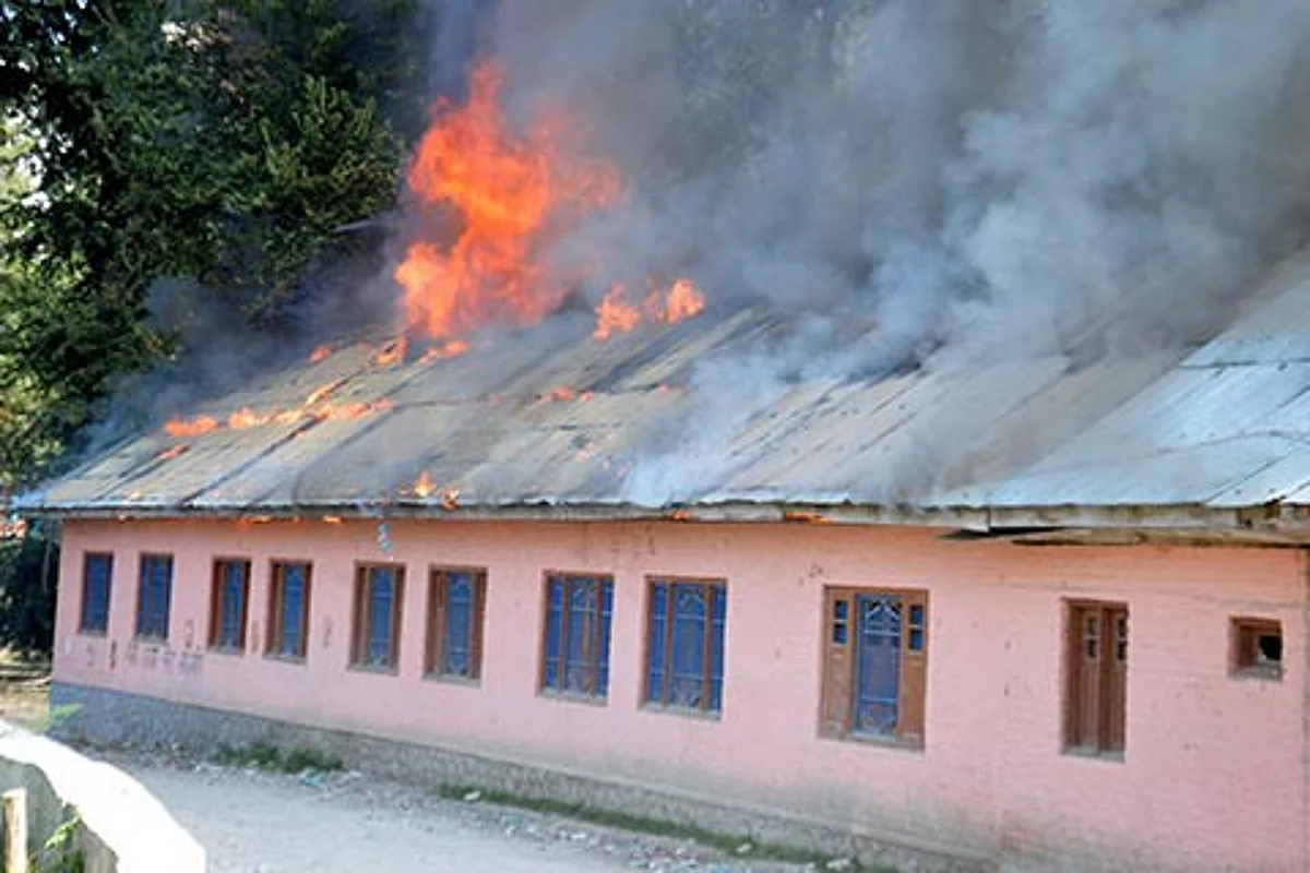 BURNING OF SCHOOLS IN KASHMIR: Govt condemns, says committed to peace with dignity