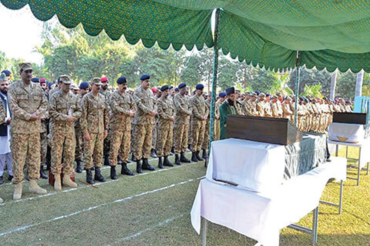 7 Pakistan soldiers killed at LoC