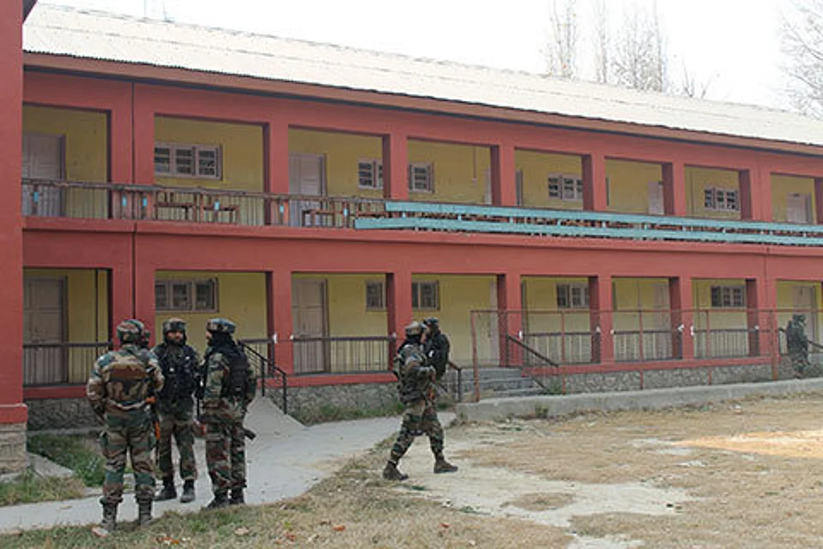 Exams smooth in Anantnag; stone pelting in Pulwama, Shopian