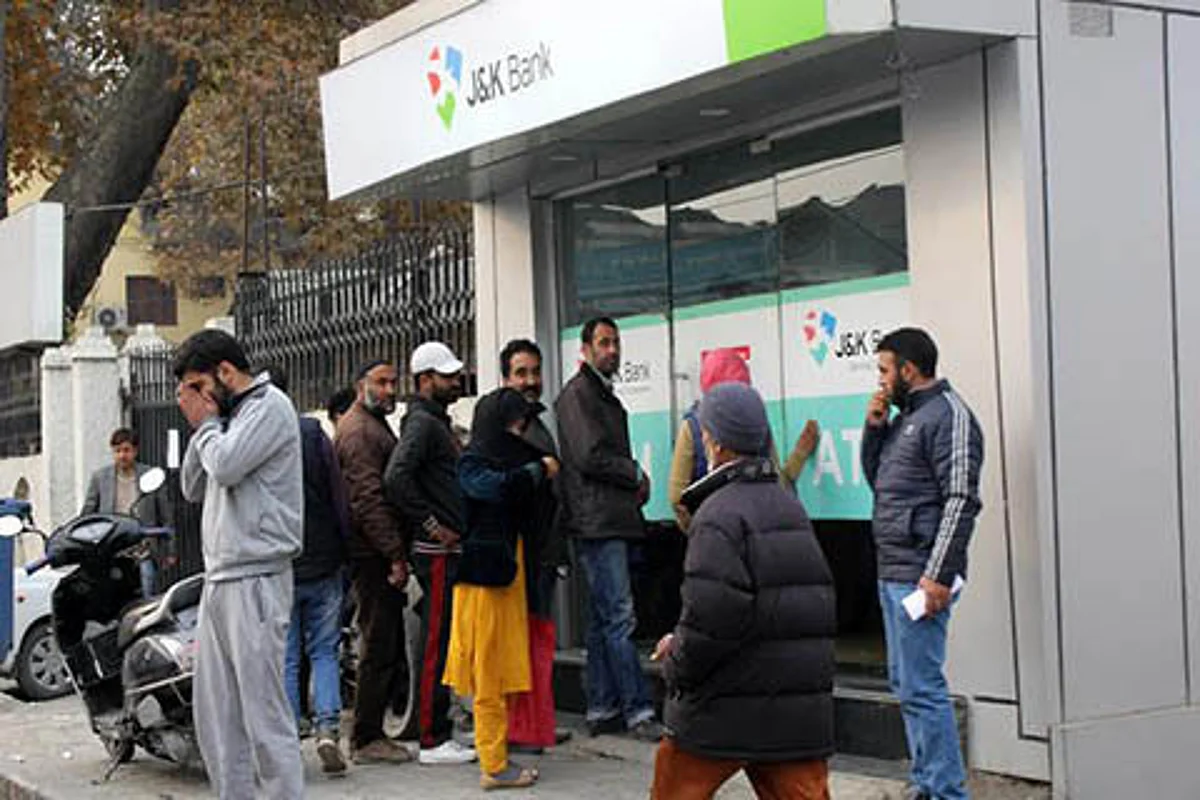 Demonetization deflates claims of black money, hawala in Kashmir