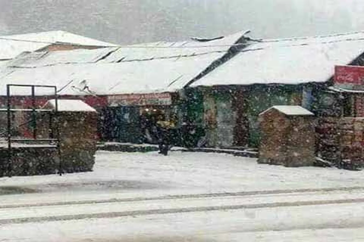 Sonamarg gets Kashmir’s 1st snowfall this winter