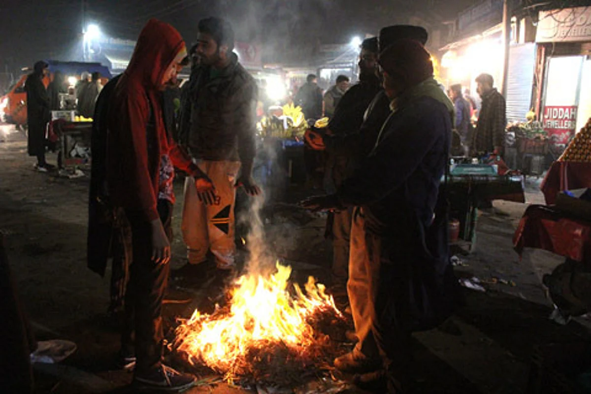 Jammu night temperatures improve, Kashmir still under cold wave