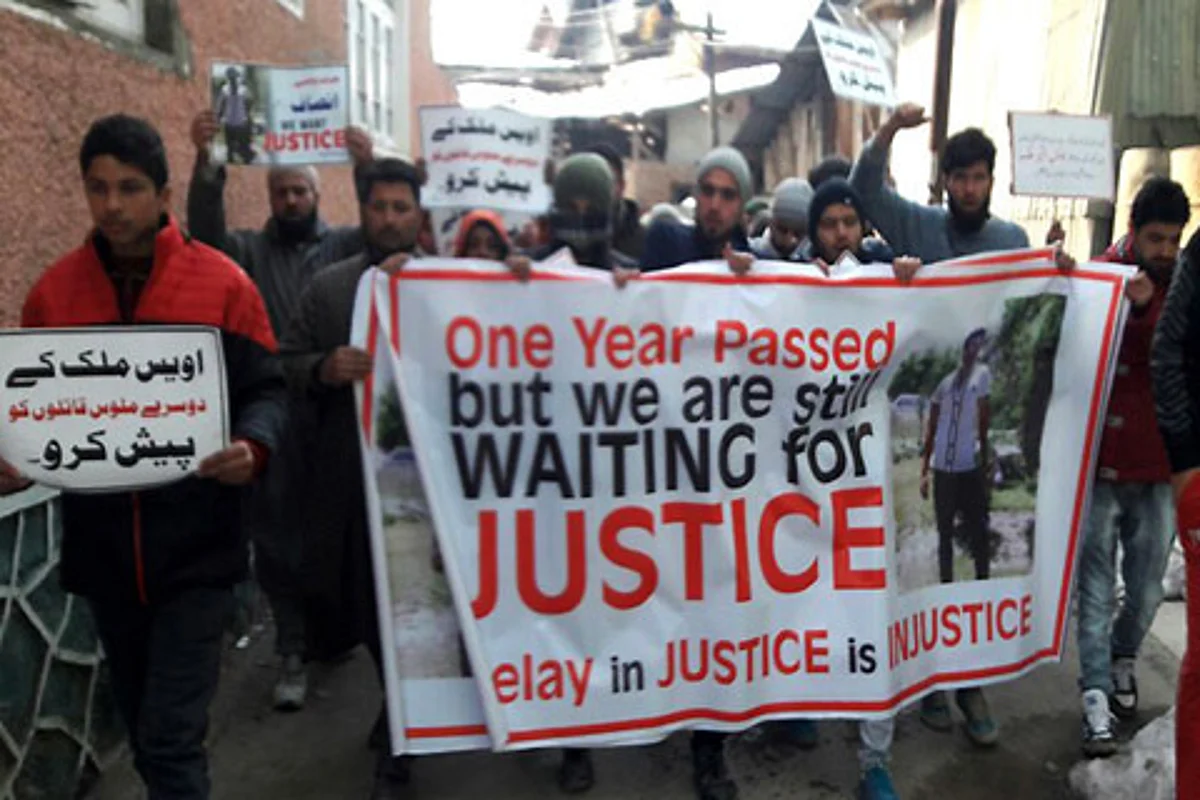 ANNIVERSARY OF PEERBAGH YOUTH| Protest rocks uptown area