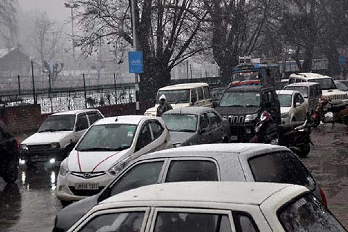 Traffic congestion in city echoes in Assembly