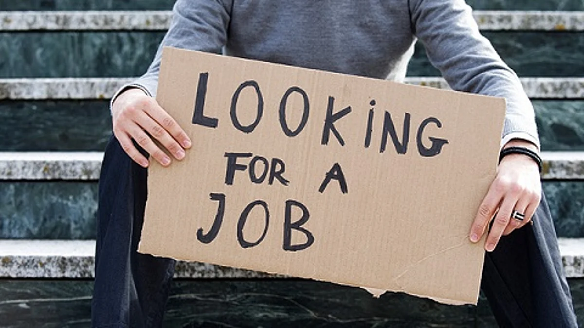 Opposition, BJP corner Govt over number of unemployed youth in JK