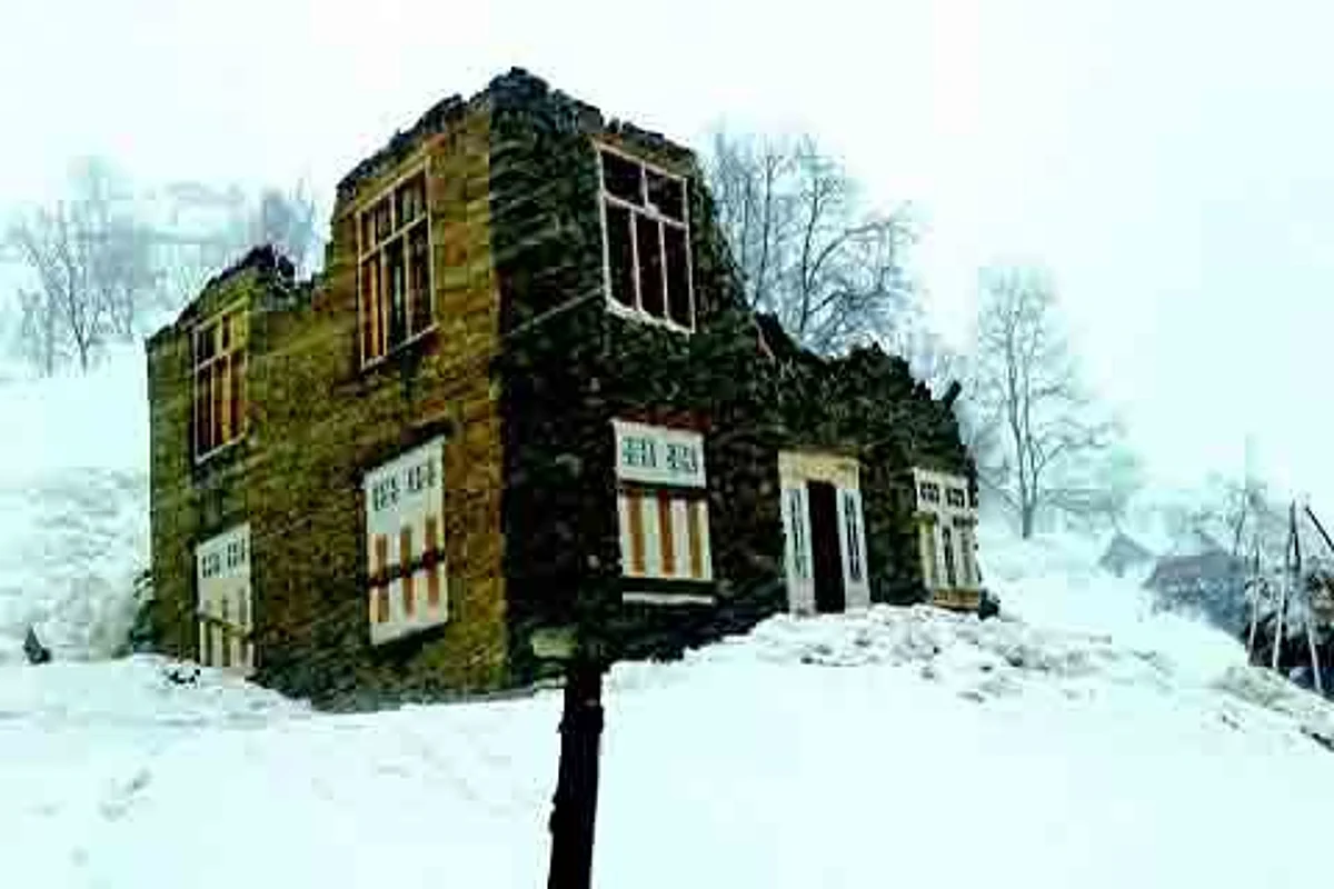 Windstorm wreaks havoc in Jammu region