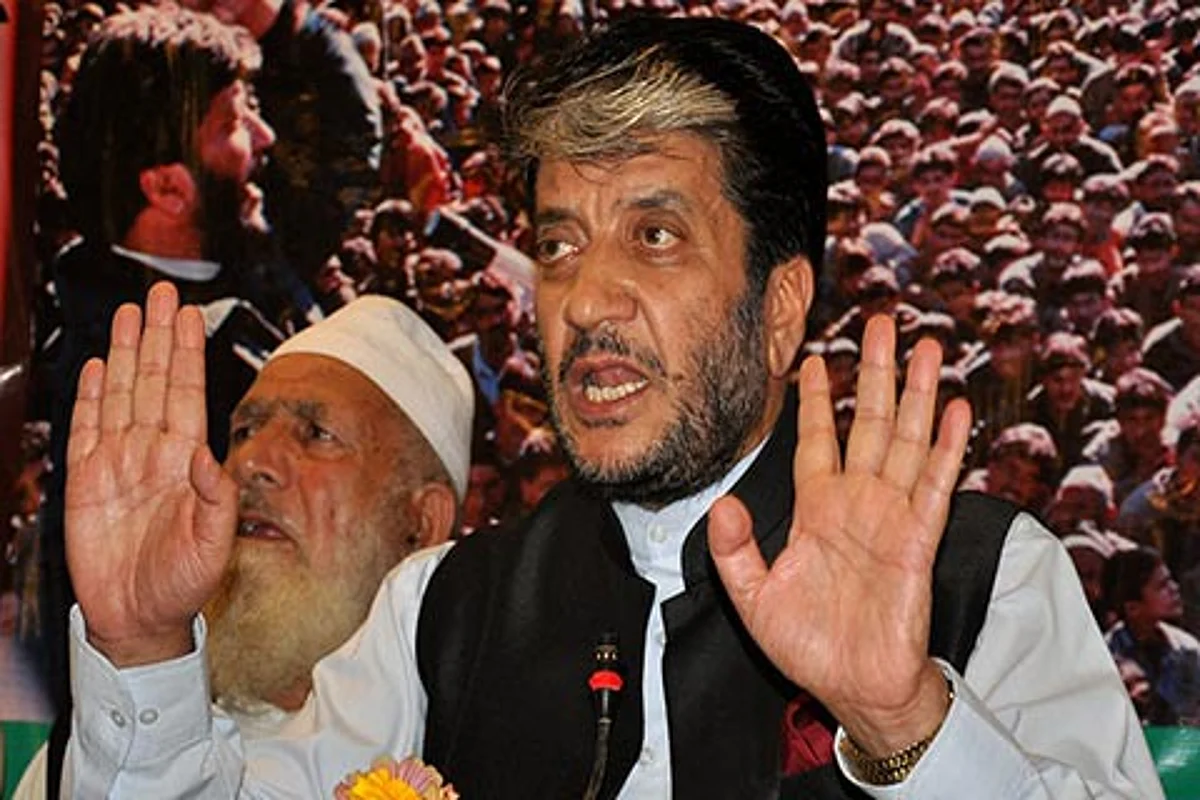 Maqbool Bhat, Guru immortal heroes of Kashmir freedom movement: Shabir Shah