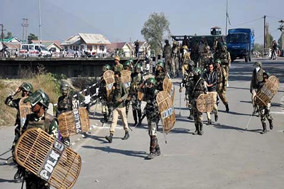 Post Burhan Wani killing: “2,580 CRPF men injured in JK”