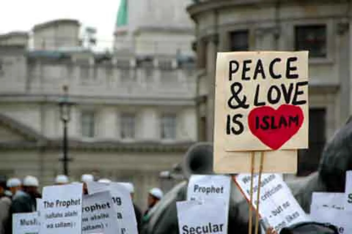 UK imams to be encouraged to preach in English