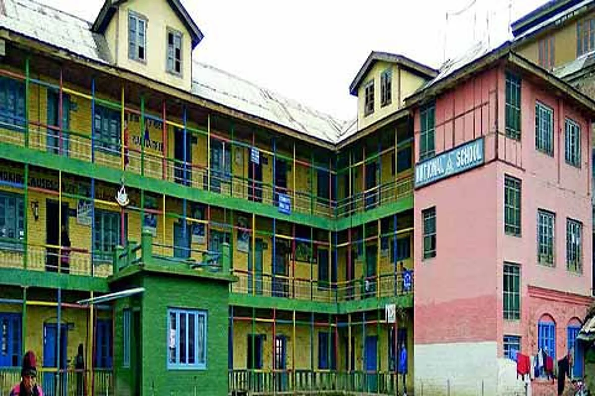 Sorry state of affairs: 4 schools function under one roof